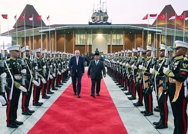 CHP’de bir skandal daha! İlçe başkanından eski sevgiliye şantaj: Müstehcen fotoğraflarını yayınlarım